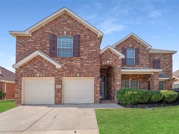 8225 Painted Tree Trail, Fort Worth, TX 76131