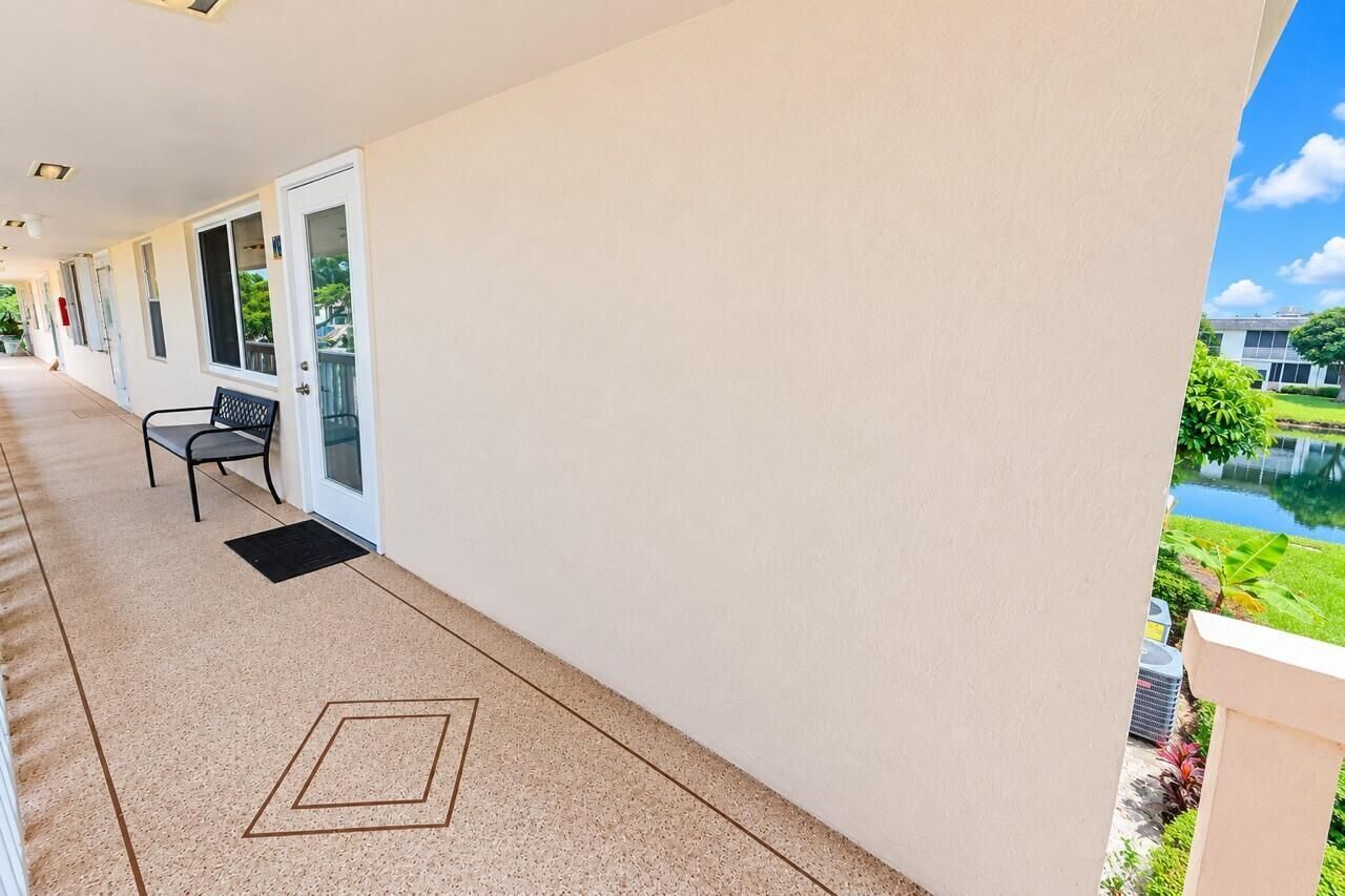 16 Sheffield A, Unit 16, West Palm Beach, FL 33417 Photo