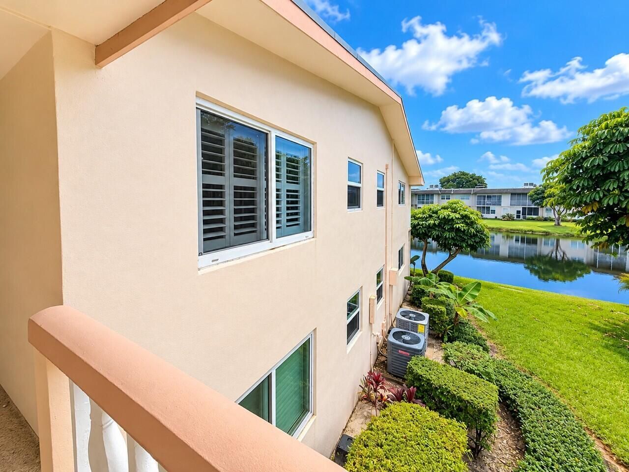 16 Sheffield A, Unit 16, West Palm Beach, FL 33417 Photo