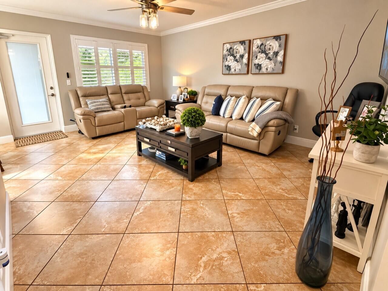 16 Sheffield A, Unit 16, West Palm Beach, FL 33417 Photo