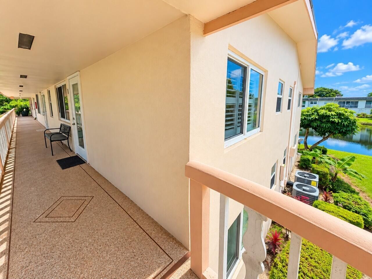 16 Sheffield A, Unit 16, West Palm Beach, FL 33417 Photo