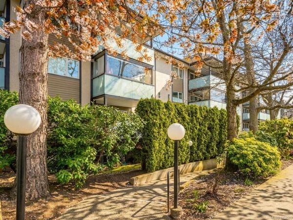 1619 Morrison St, Unit #411, Victoria, BC V8R 5R8