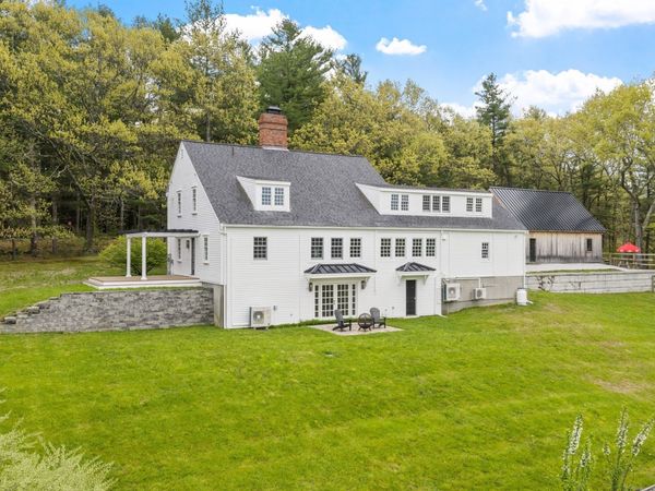 41 Pinnacle Rd, Harvard, MA 01451