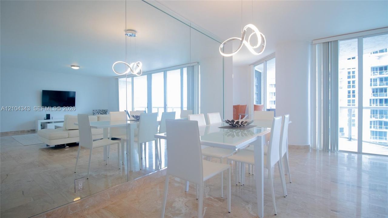 16425 Collins Ave , Unit 1215, Sunny Isles Beach, FL 33160 Photo