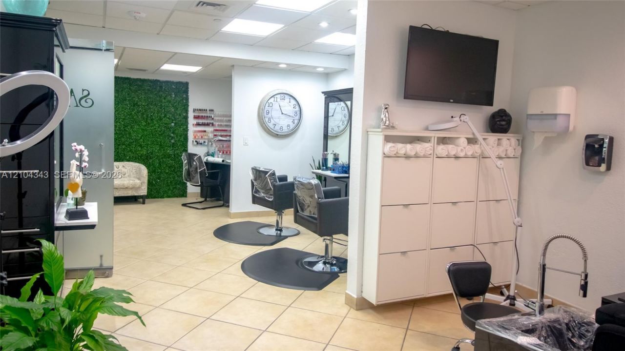 16425 Collins Ave , Unit 1215, Sunny Isles Beach, FL 33160 Photo
