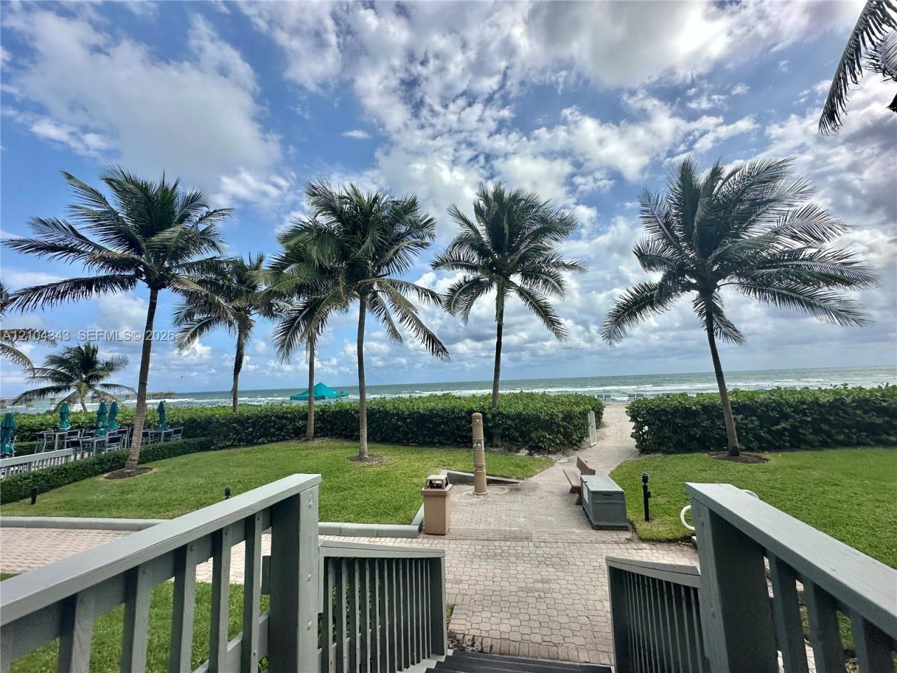 16425 Collins Ave , Unit 1215, Sunny Isles Beach, FL 33160 Photo