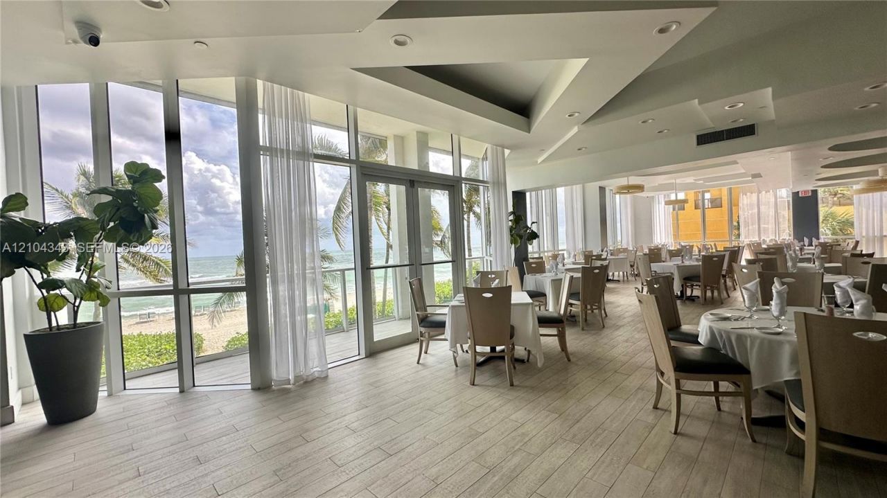16425 Collins Ave , Unit 1215, Sunny Isles Beach, FL 33160 Photo