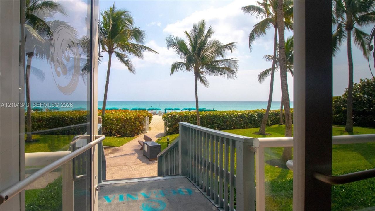 16425 Collins Ave , Unit 1215, Sunny Isles Beach, FL 33160 Photo