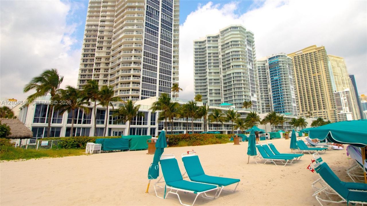 16425 Collins Ave , Unit 1215, Sunny Isles Beach, FL 33160 Photo
