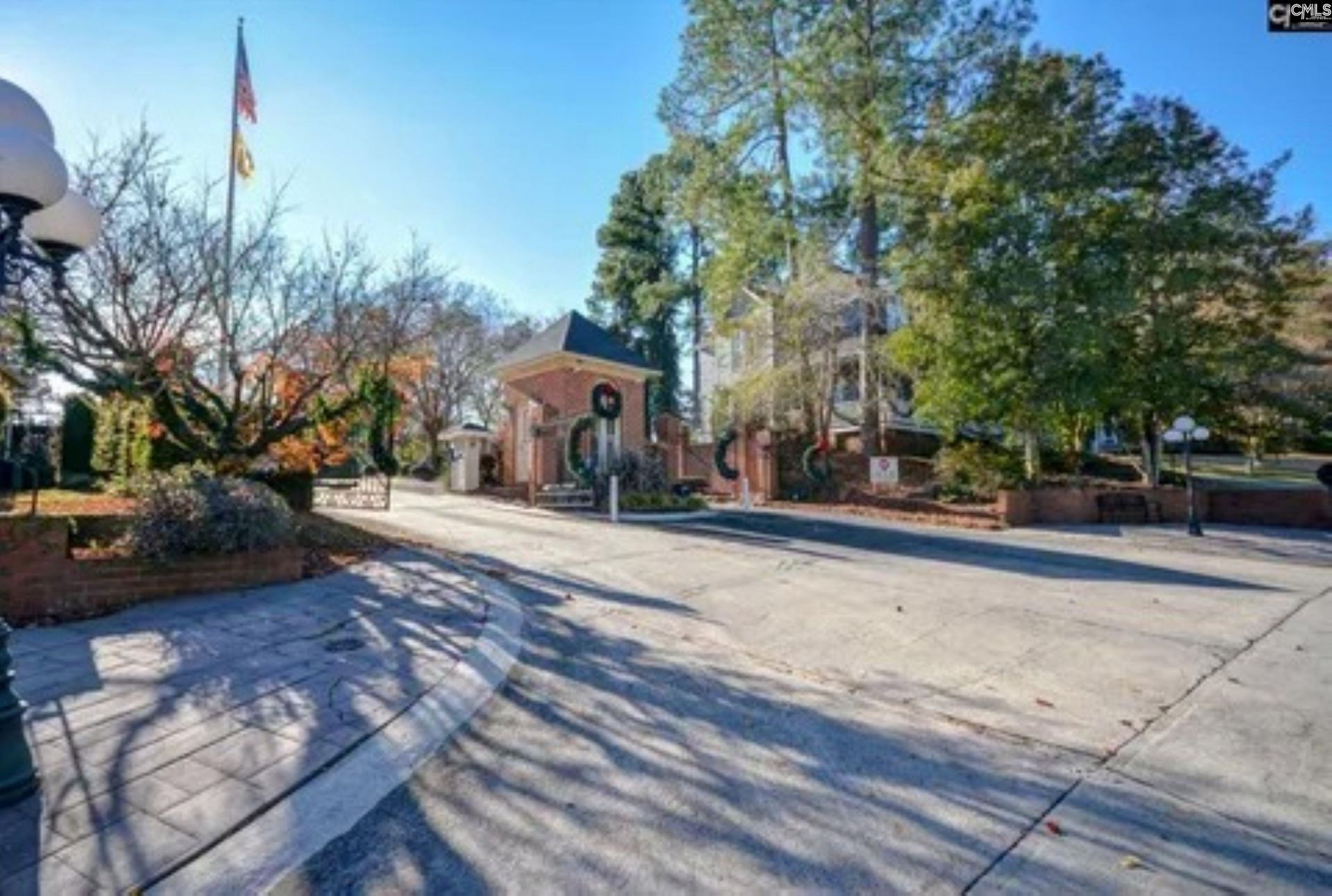 149 Berry Tree Lane  Photo 4