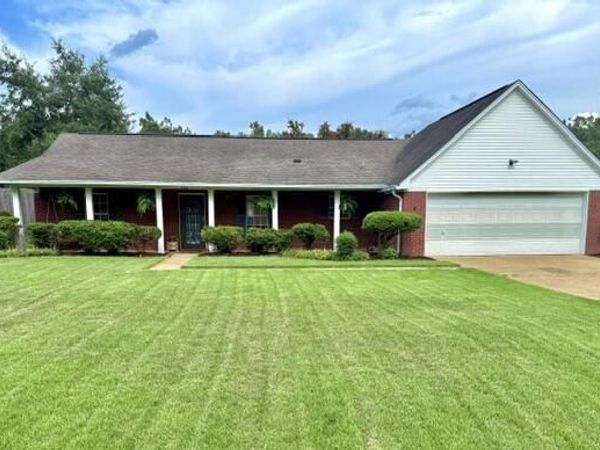 206 Oak Haven Cr., Booneville, MS 38829