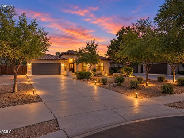 7805 S 21ST Drive, Phoenix, AZ 85041