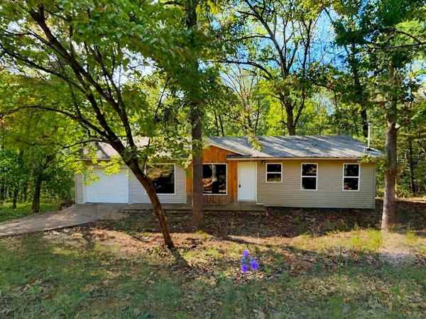113 Cochise Road, Cherokee Village, AR 72529