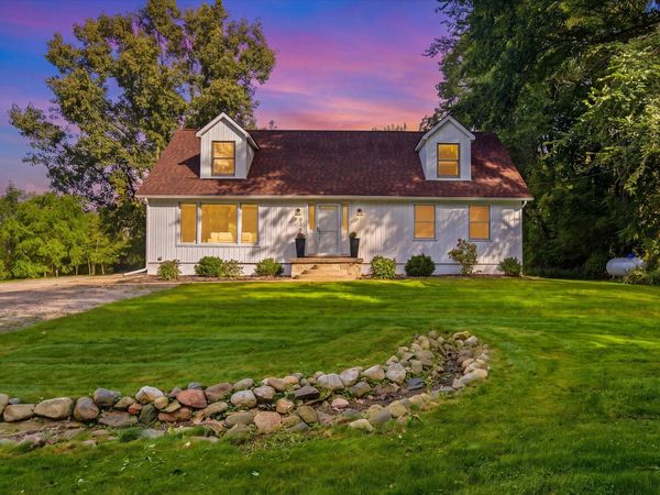 9265 Faussett Road, Fenton, MI 48430