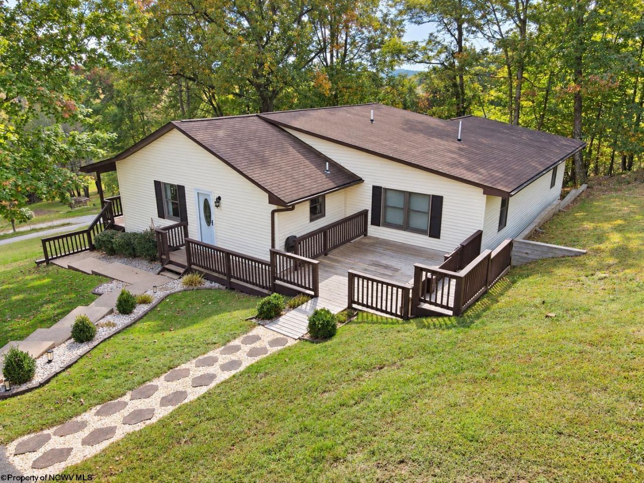 13 Silver Maple Lane, Buckhannon, WV 26201 Main Photo