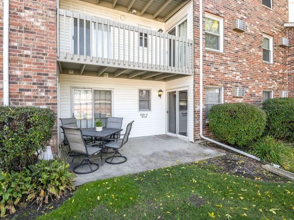 4316 W Shamrock Lane , Unit 1C, McHenry, IL 60050