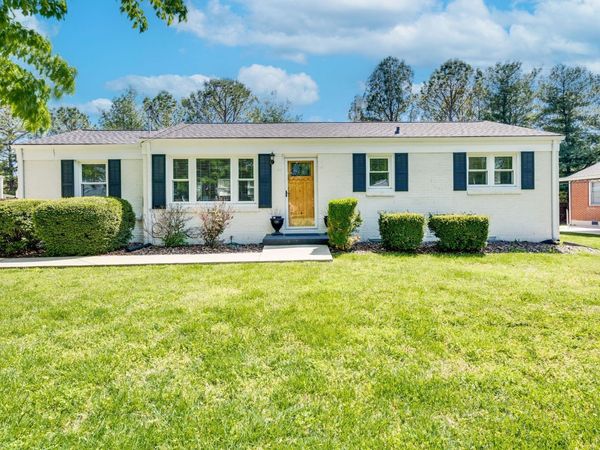 202 Avondale Dr , Franklin, TN 37064