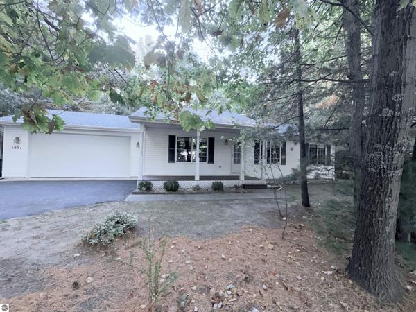 1851 Green Oak Drive, Interlochen, MI 49643