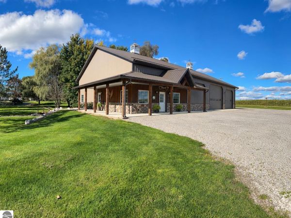 1025 Reed Road, Sterling, MI 48659