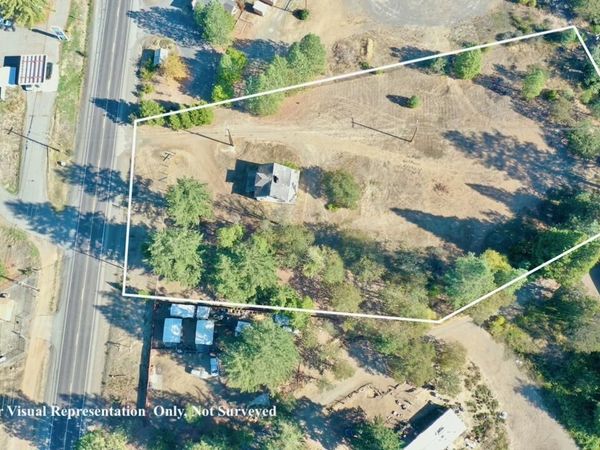 33105 Redwood Highway, Cave Junction, OR 97523