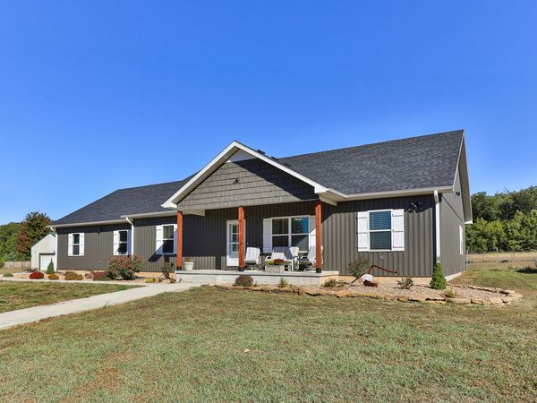 779 E 446th Road , Bolivar, MO 65613
