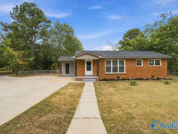 701 Mastin Lake Road NW, Huntsville, AL 35811