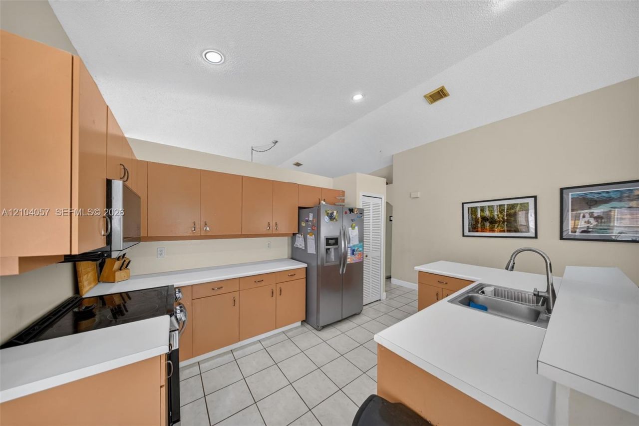 4931 SW 152nd Ave, Miramar, FL 33027 Photo