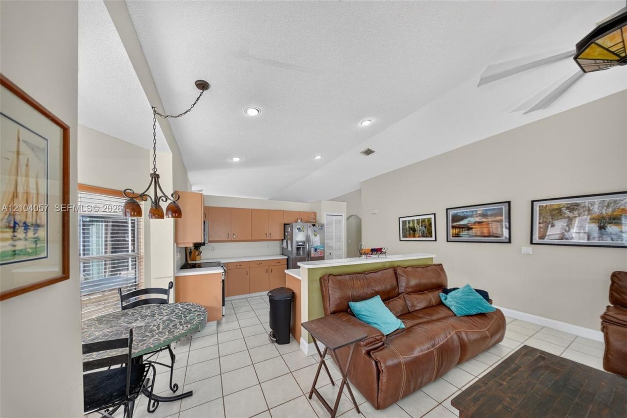 4931 SW 152nd Ave, Miramar, FL 33027 Photo