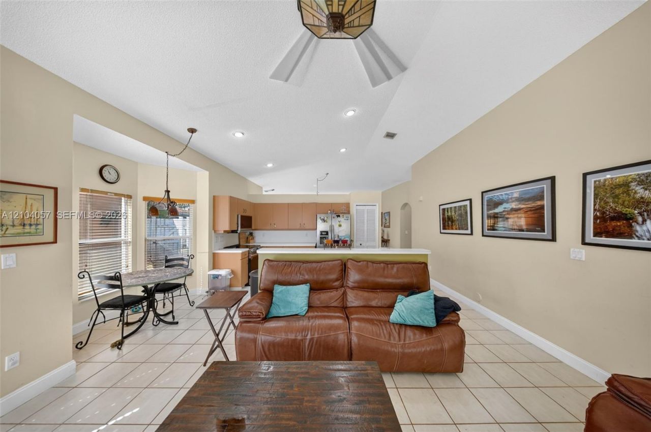 4931 SW 152nd Ave, Miramar, FL 33027 Photo