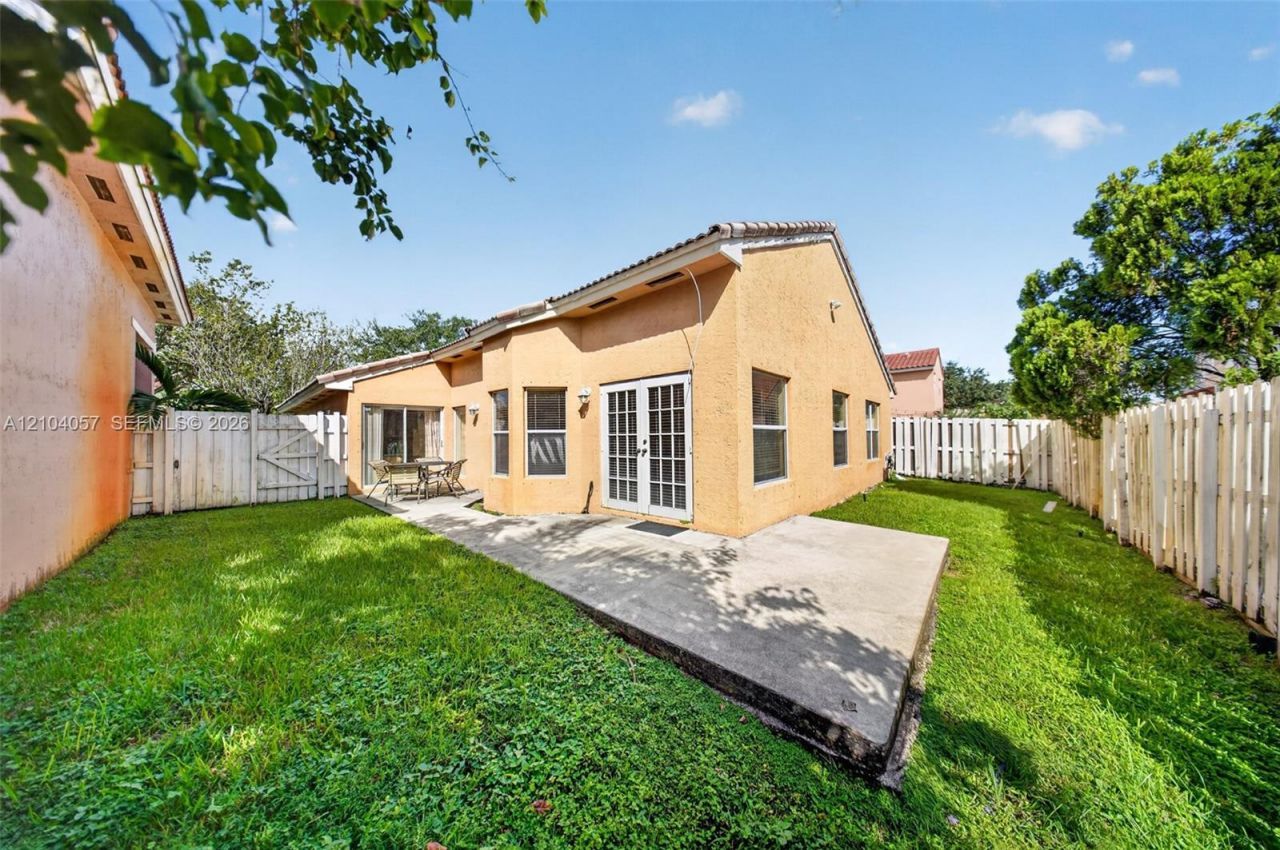 4931 SW 152nd Ave, Miramar, FL 33027 Photo