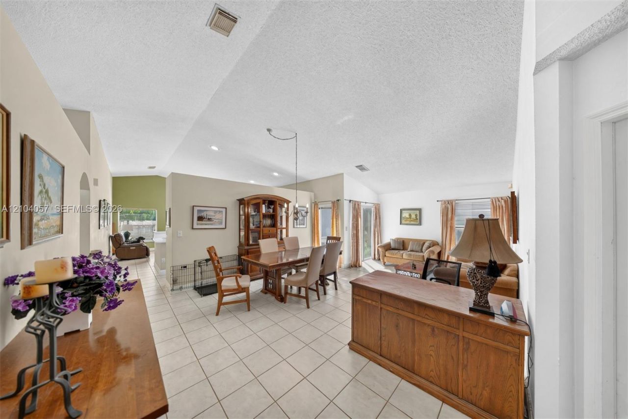 4931 SW 152nd Ave, Miramar, FL 33027 Photo