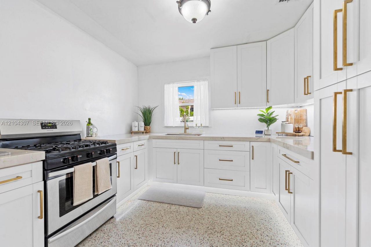 9980 Marlin Rd , Cutler Bay, FL 33157 Photo
