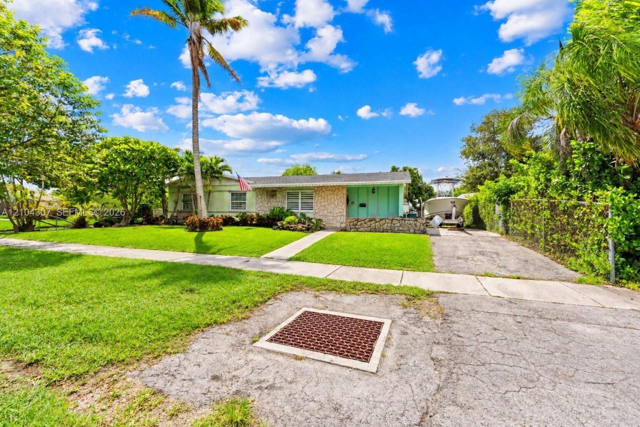 9980 Marlin Rd , Cutler Bay, FL 33157 Photo