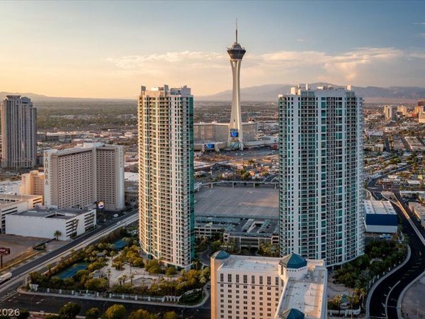 222 Karen Avenue , Unit 707, Las Vegas, NV 89109