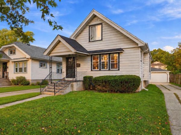 5076 N 47th STREET, Milwaukee, WI 53218