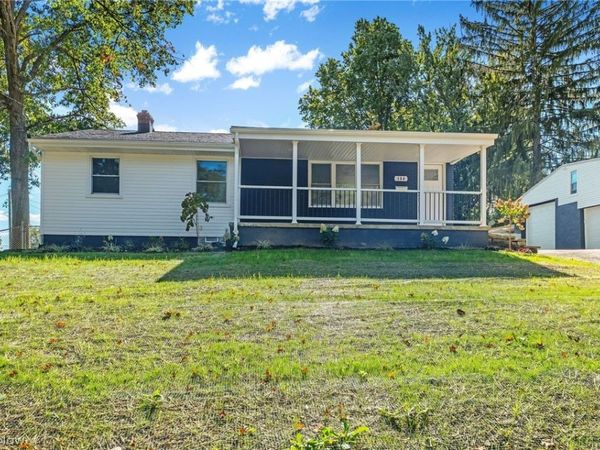 164 High Grove Boulevard , Akron, OH 44312