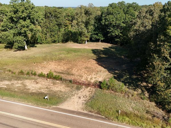 8825 STATE ROUTE 100 E , Jacks Creek, TN 38347