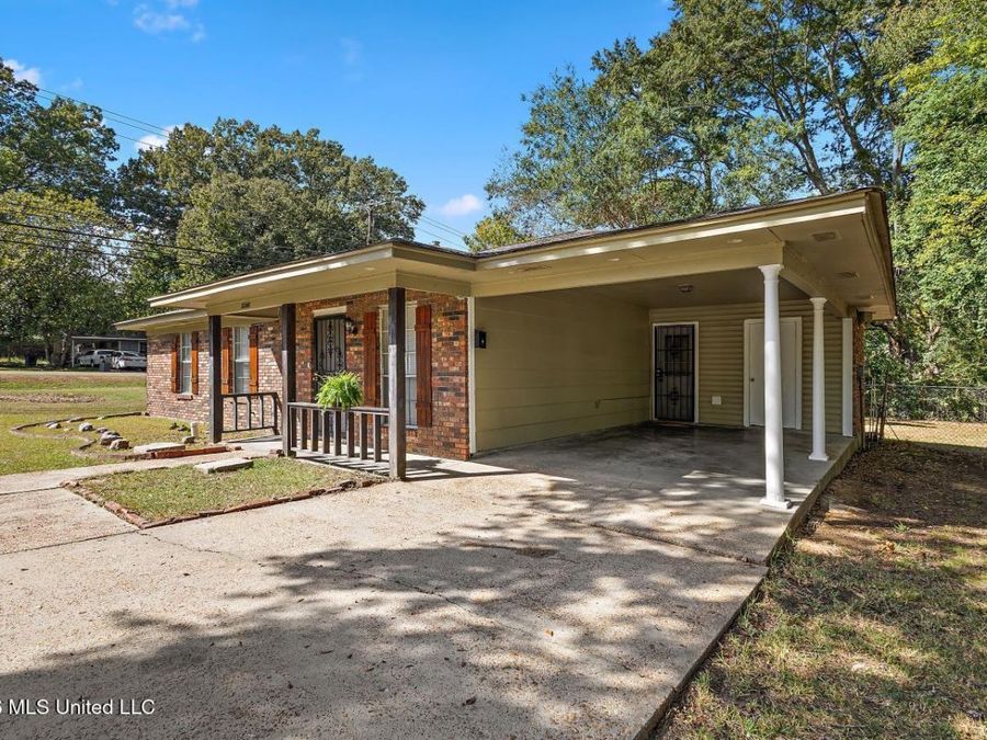Property Image 4