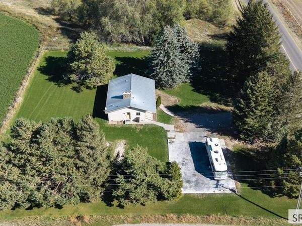 1158 E 1300 N, SHELLEY, ID 83274