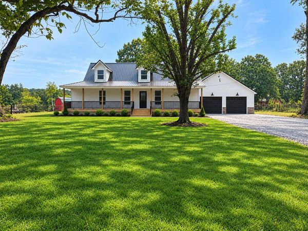 1308 Hall Road, Signal Mountain, TN 37377