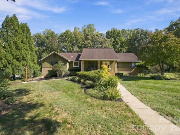 146 Renaissance Place, Statesville, NC 28625