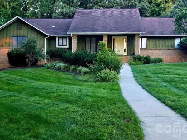 146 Renaissance Place, Statesville, NC 28625