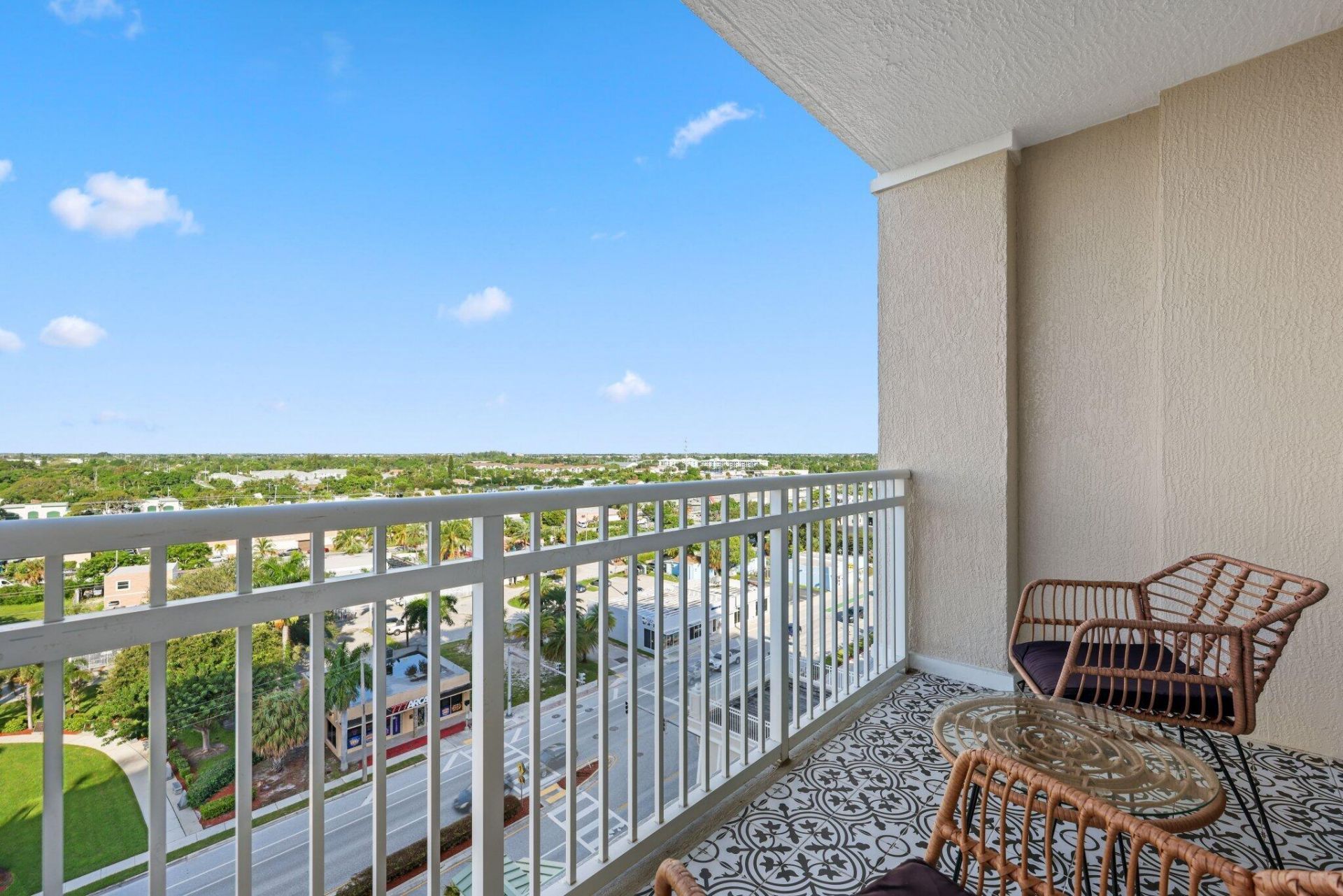 450 N Federal Highway, Unit 903, Boynton Beach, FL 33435 Photo