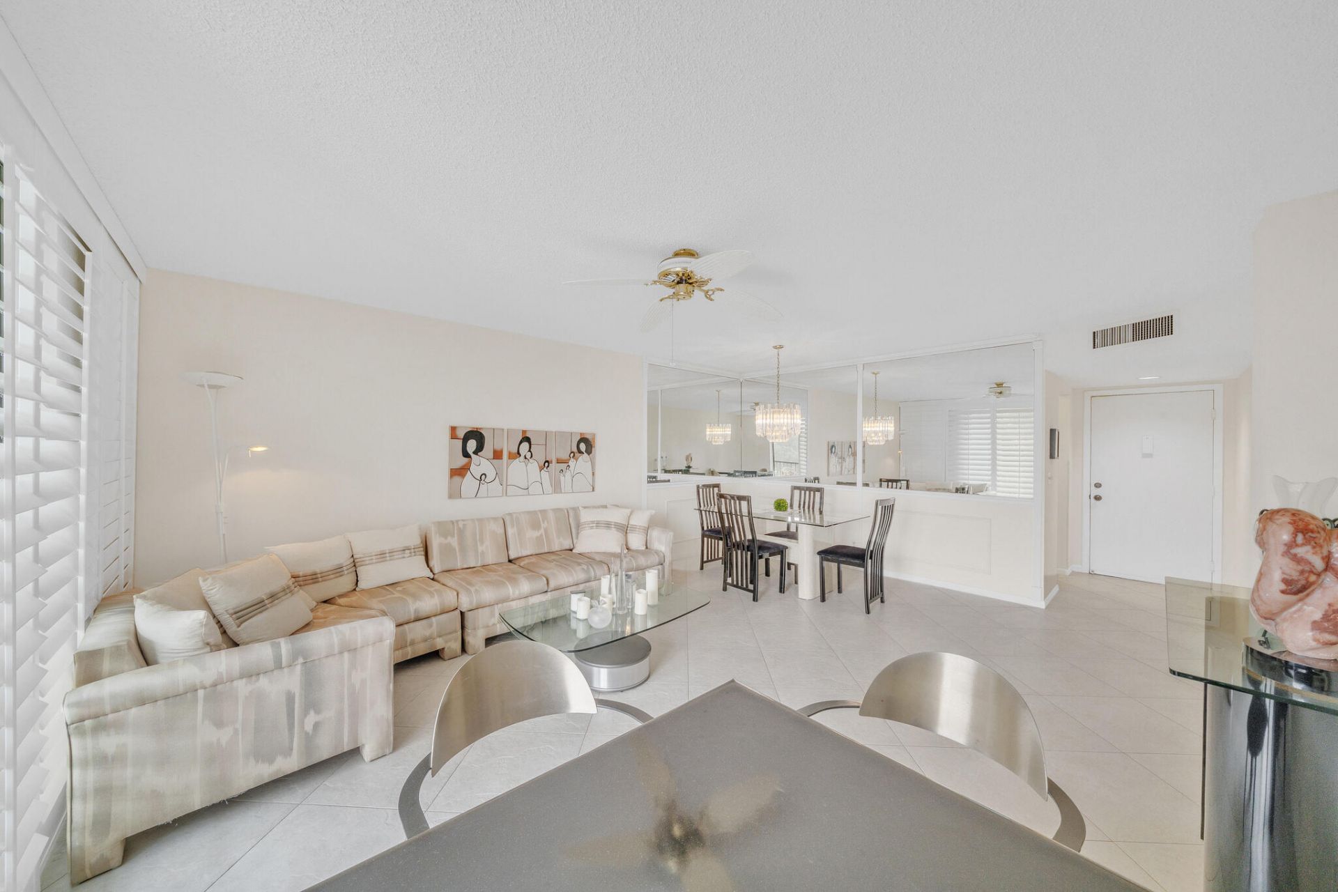 5280 Las Verdes Circle, Unit 320, Delray Beach, FL 33484 Photo