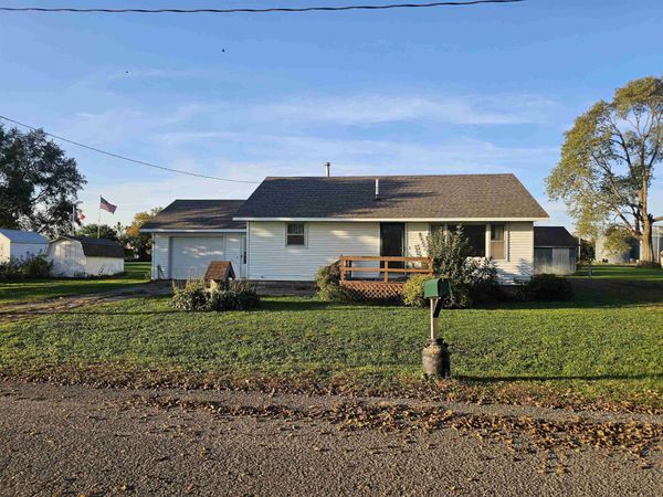305 Truax Street, Bristow, IA 50611