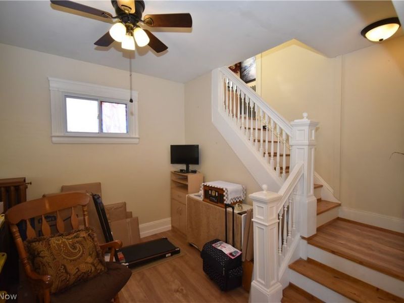 3923 Robert Avenue, Cleveland, OH 44109 Photo 19