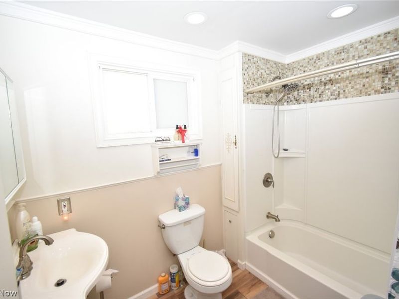 3923 Robert Avenue, Cleveland, OH 44109 Photo 27