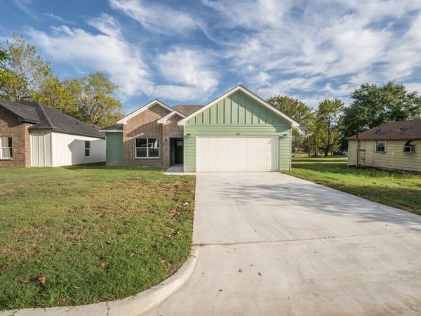 923 Putman Street, Sulphur Springs, TX 75482