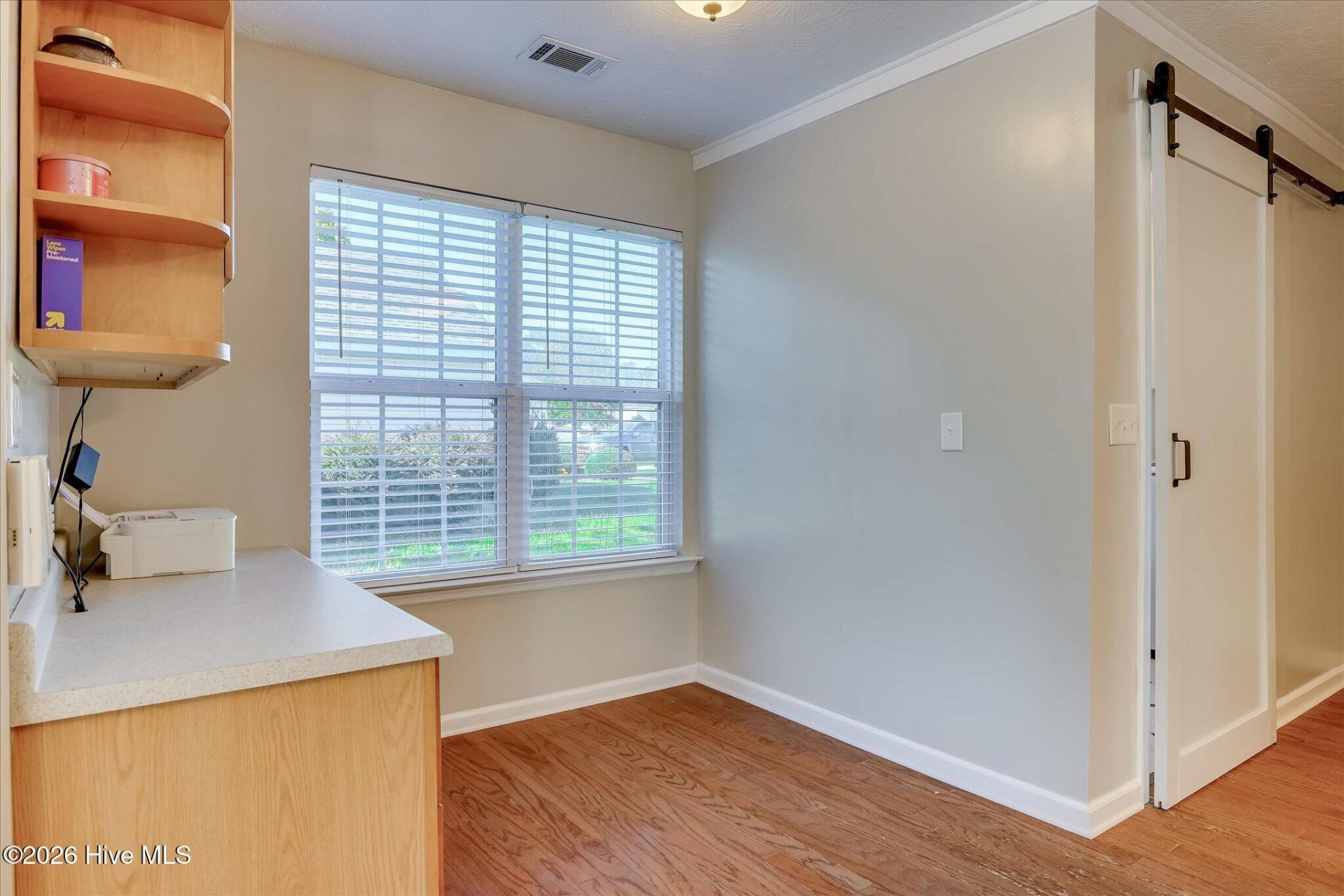 1138 Oxpens Road Photo 14