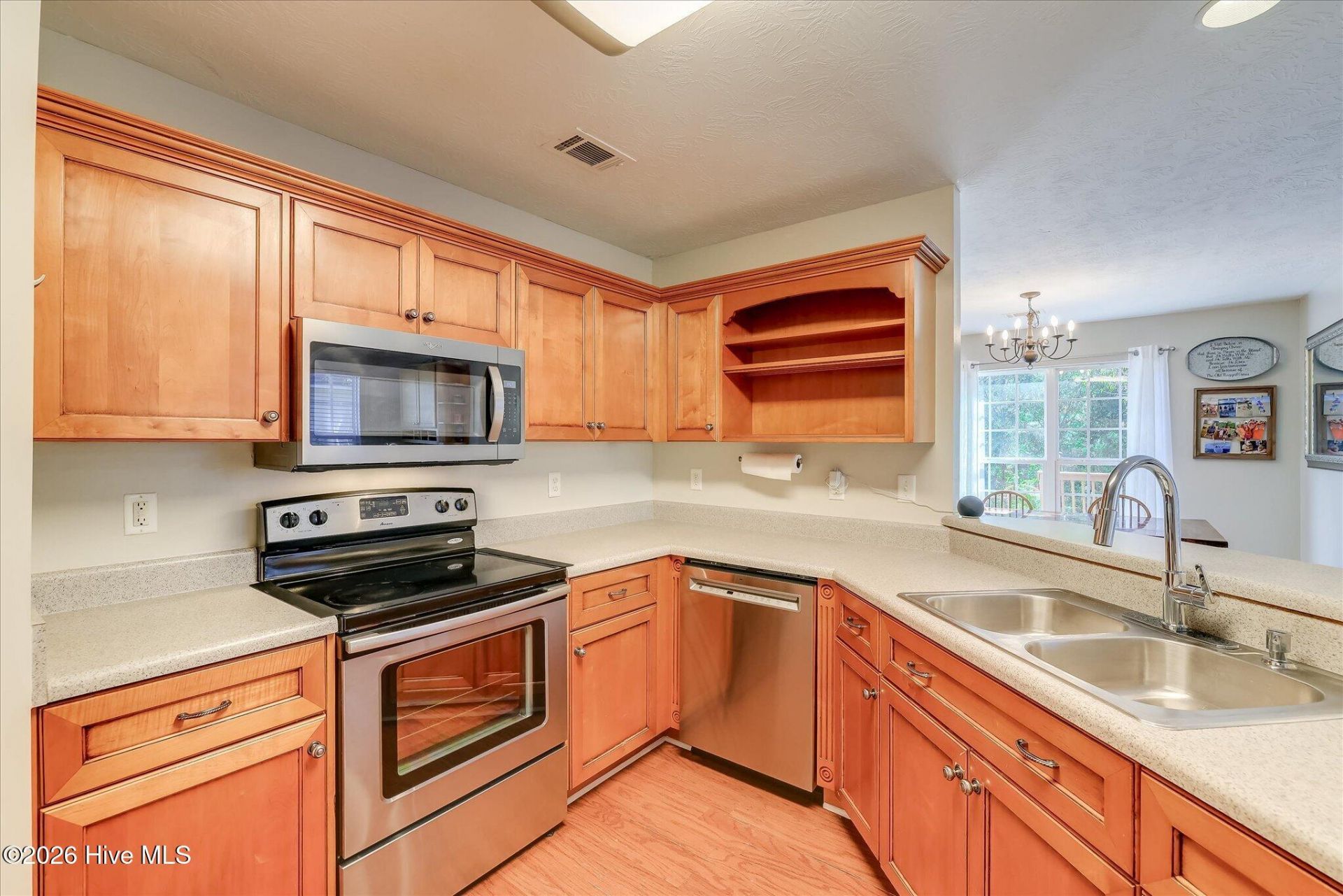 1138 Oxpens Road Photo 19